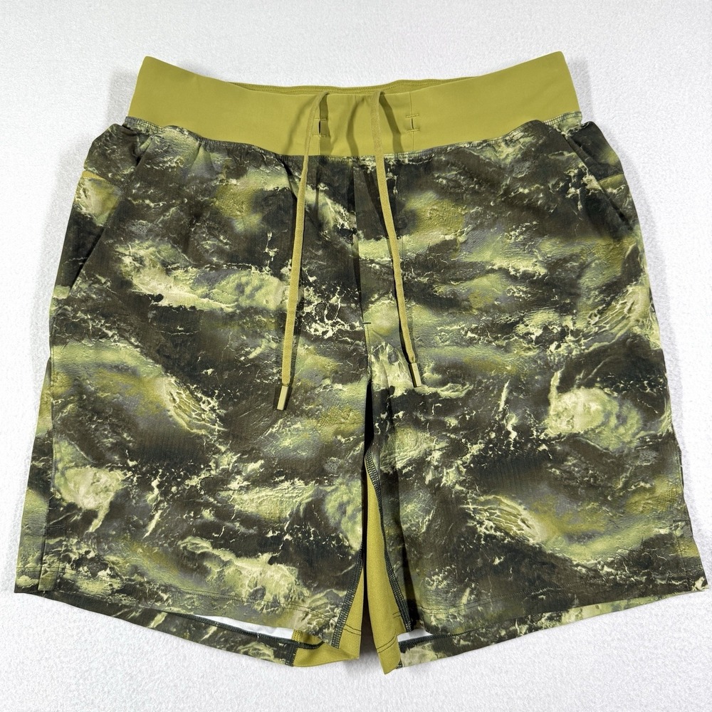 Lululemon Shorts Mens Medium THE Short Linerless Athletic Gym Training Camo